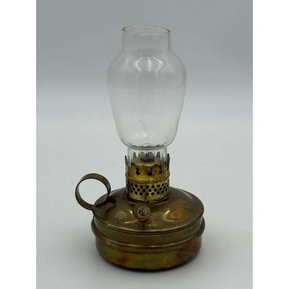 Vintage Brass Battery Operated Hurricane Lamp Portable Glass Chimney Lantern